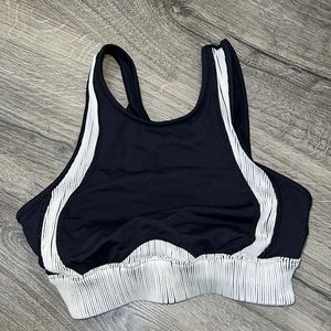 Alo size small sports bra